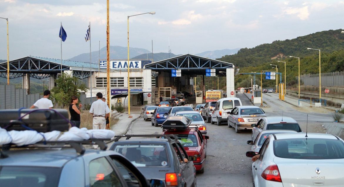 Greqia shtyn masat kufizuese per shqiptaret